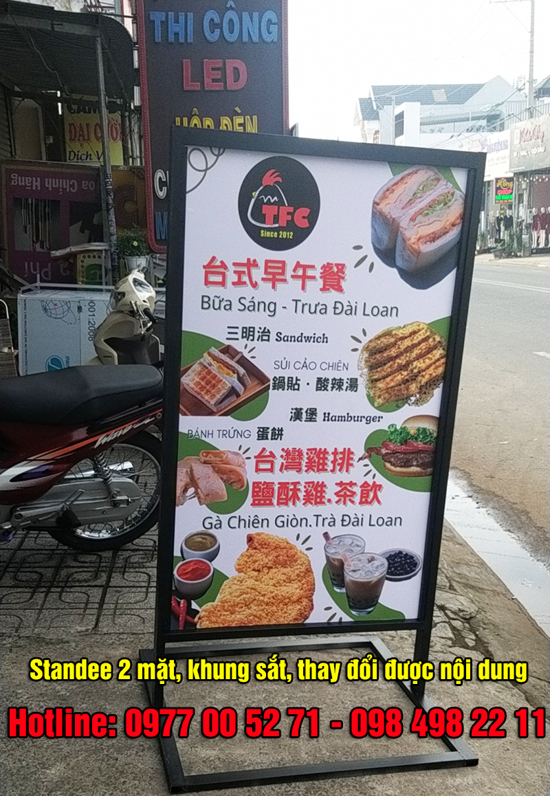 Làm standee 2 mặt khung sắt giá rẻ tại Bình Dương